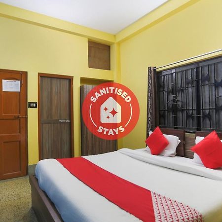 Oyo 64740 Sahu Palace Hotel Calcutta Buitenkant foto