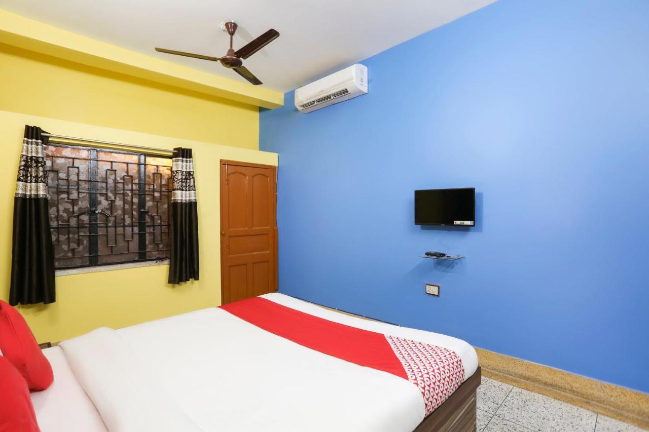 Oyo 64740 Sahu Palace Hotel Calcutta Buitenkant foto