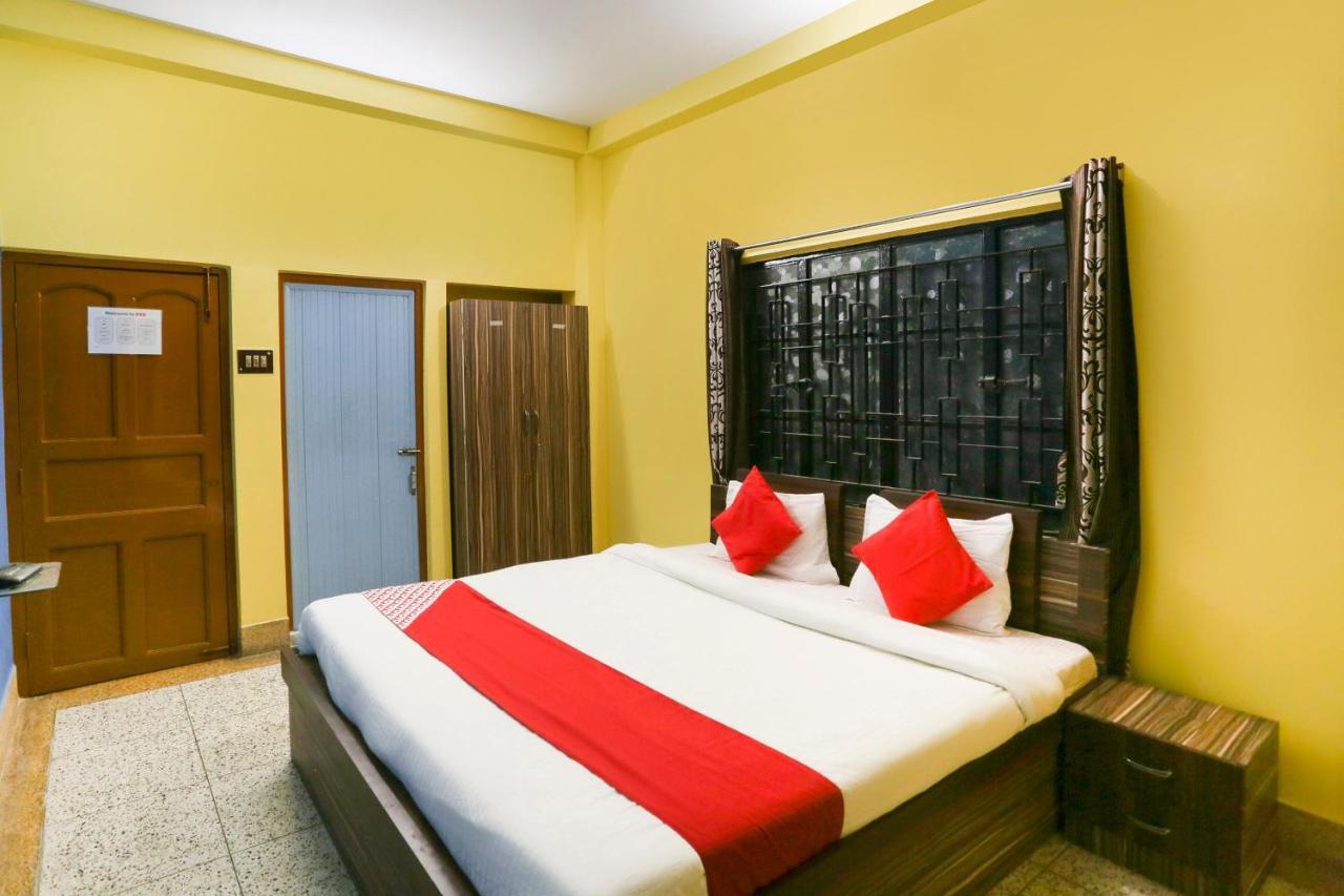Oyo 64740 Sahu Palace Hotel Calcutta Buitenkant foto
